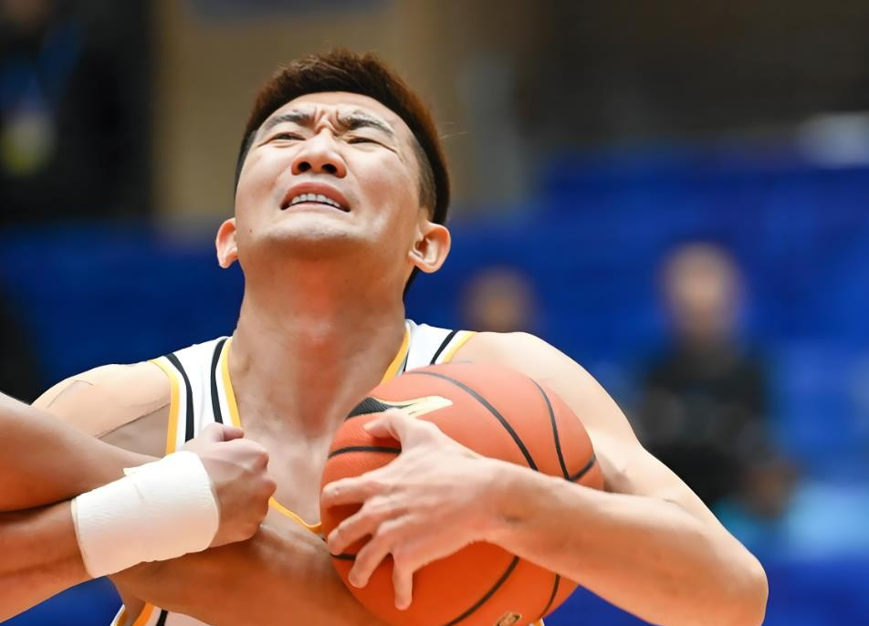 包含湖南男篮苦战不幸,痛失胜利令人唏嘘的词条 包含湖南男篮苦战不幸,痛失胜利令人唏嘘的词条