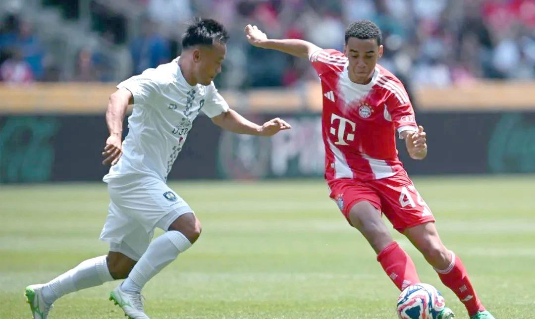 拜仁慕尼黑取得大胜,缩小积分差距的简单介绍 拜仁慕尼黑取得大胜,缩小积分差距的简单介绍