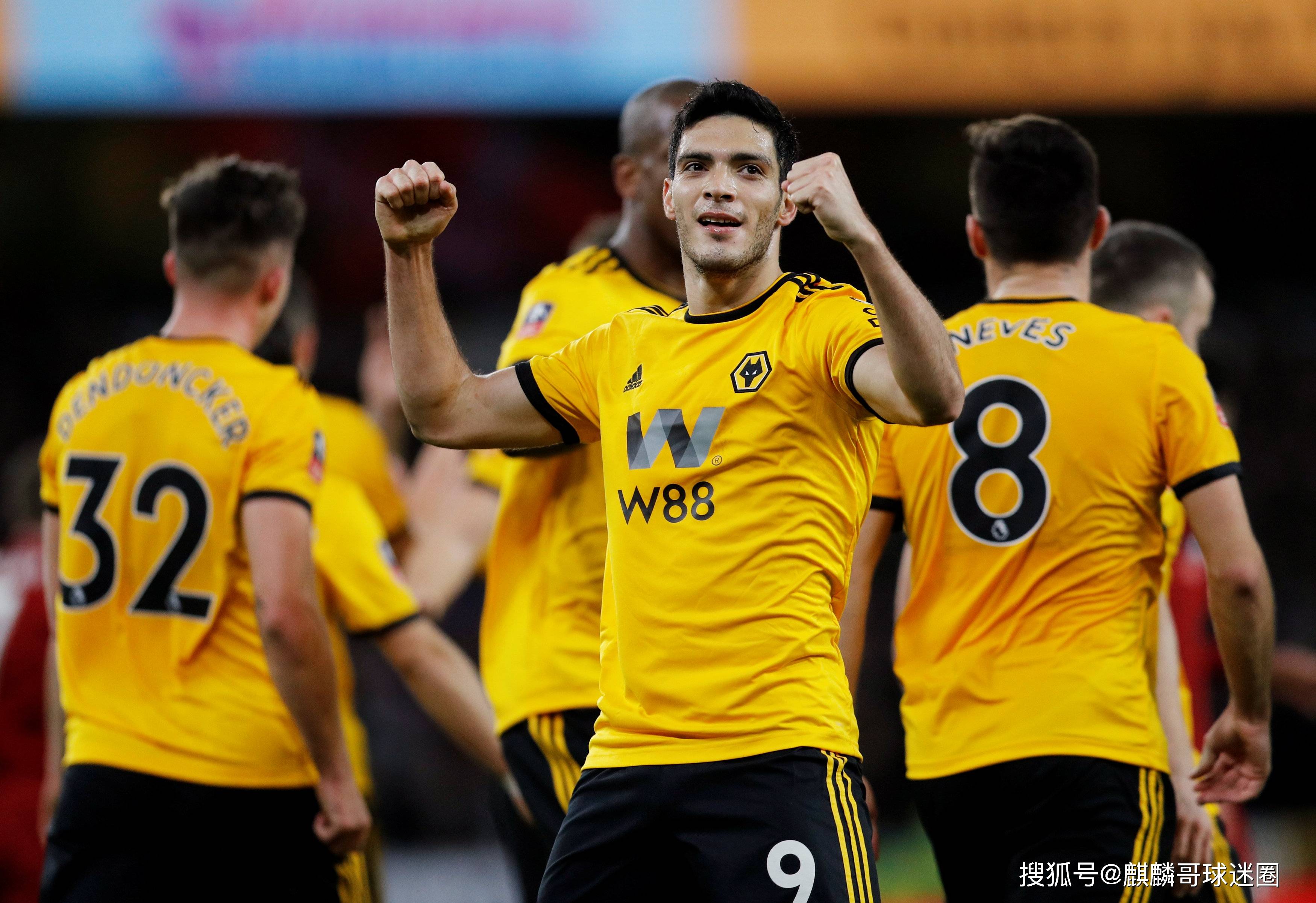 纽卡斯尔联后防携手宣布续约,稳固阵容实力的简单介绍 纽卡斯尔联后防携手宣布续约,稳固阵容实力的简单介绍