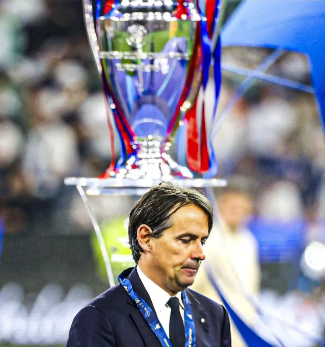 意大利队后卫失误导致丢分需改进的简单介绍