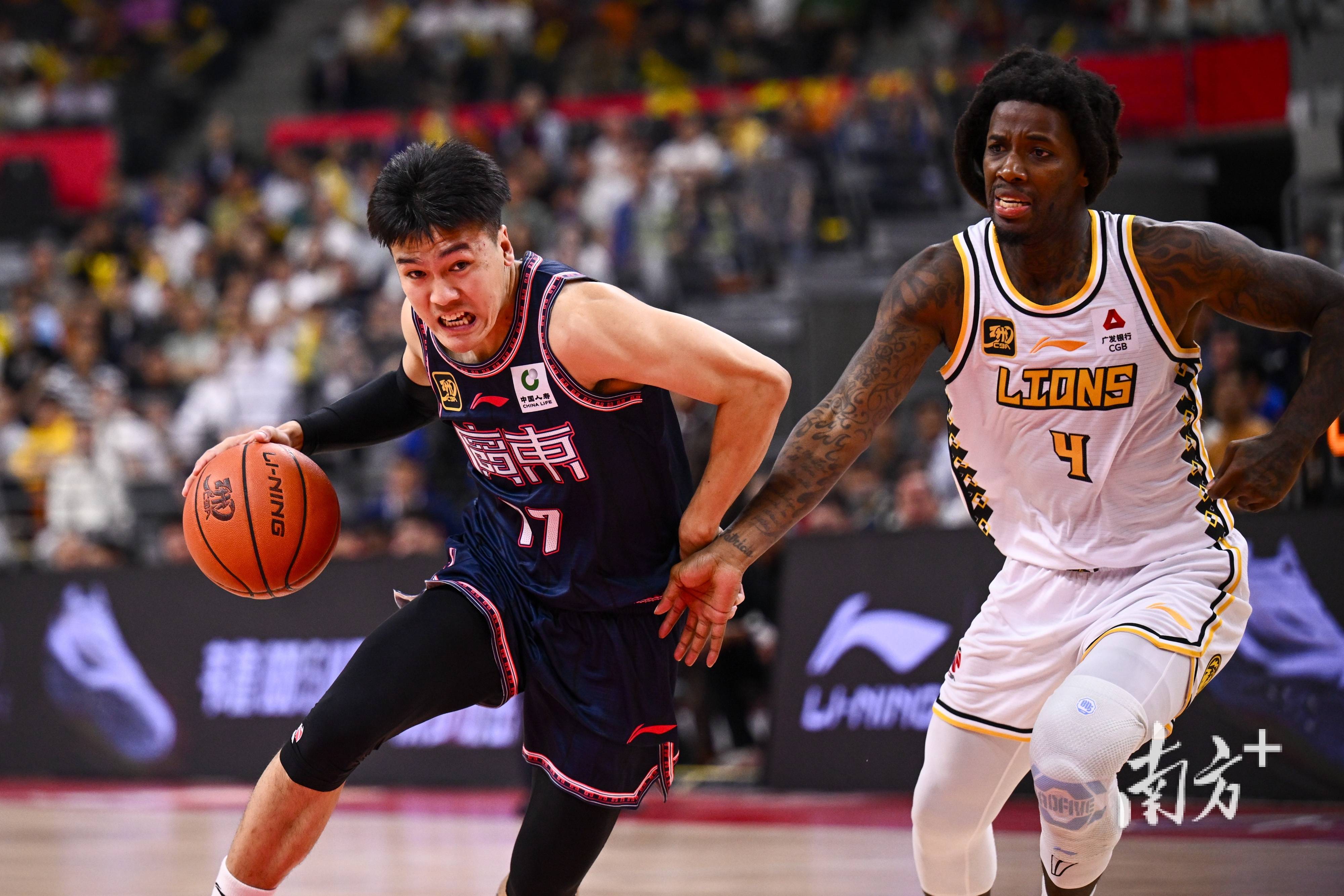 CBA季后赛广东宏远队力克深圳南部，晋级下一轮