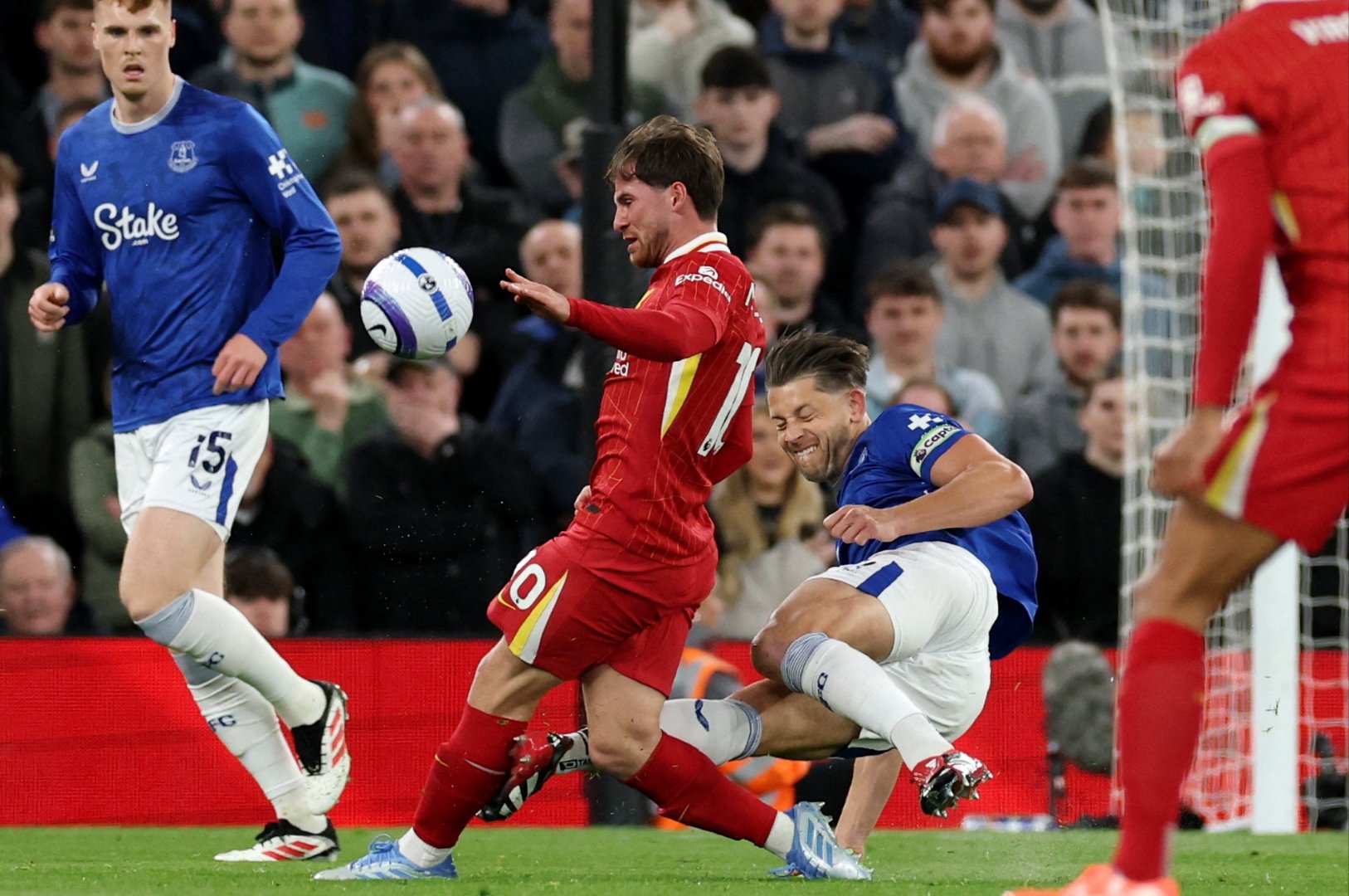 关于科尔多瓦客场战胜塞尔塔，带走三分胜利的信息