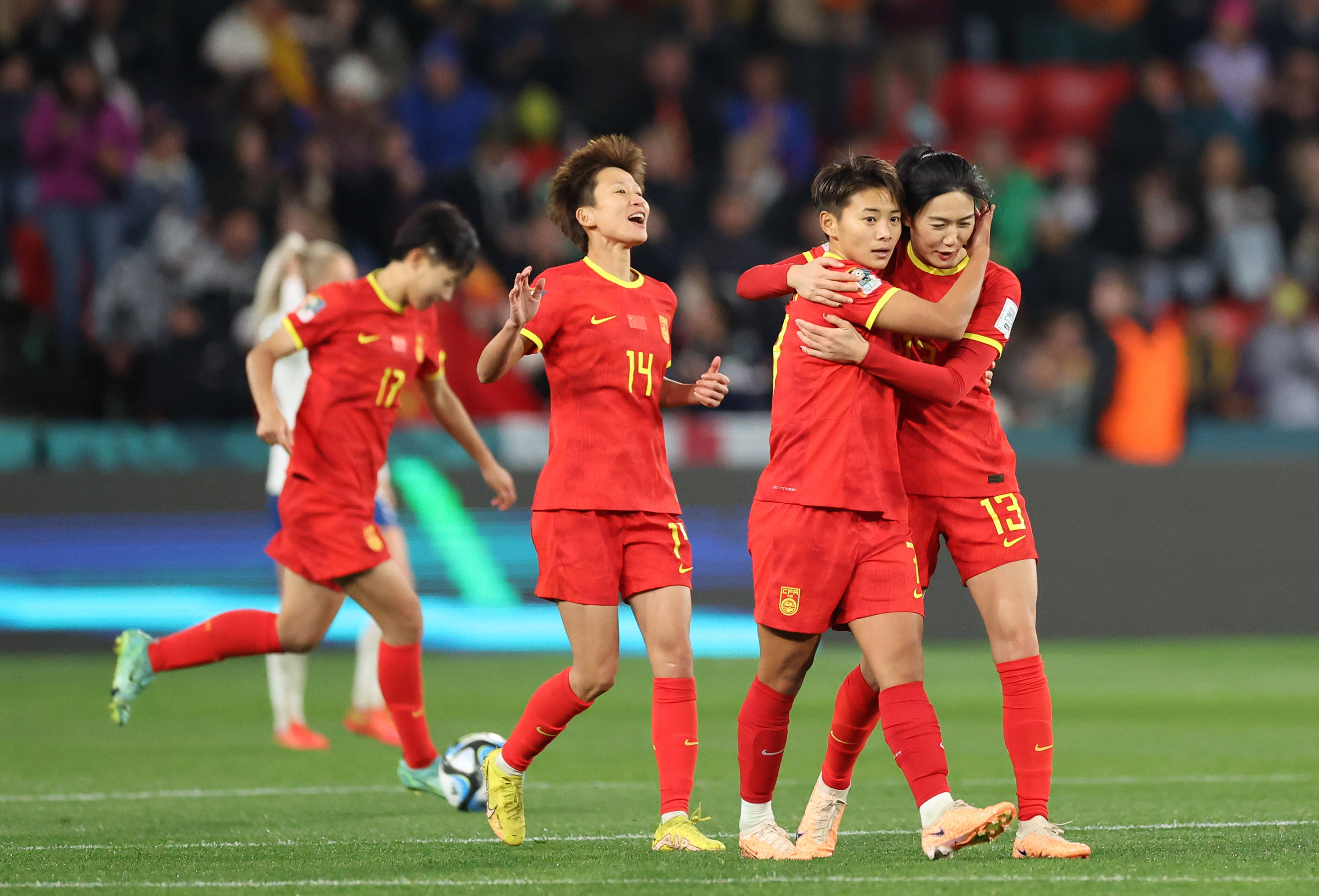 中国女足队再次登上足球世界杯之巅