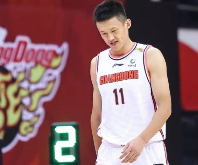 广东客场战平江苏，难分胜负