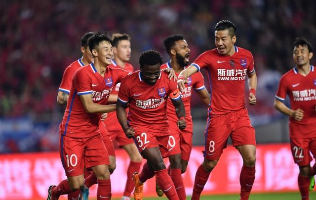 包含北方冠军开战:河南建业对阵重庆斯威之争的词条 包含北方冠军开战:河南建业对阵重庆斯威之争的词条