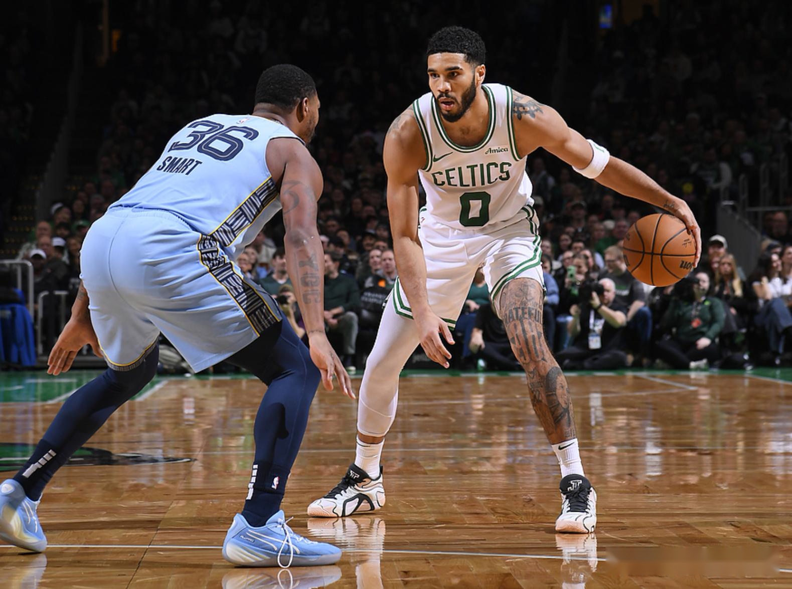 北京队翻盘独行侠，塔图姆刷新纪录