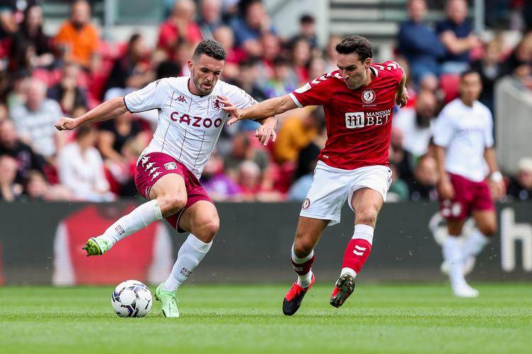 南安普敦主场失利，球员表现受批评，主教练要求加强训练提高球队形态的简单介绍