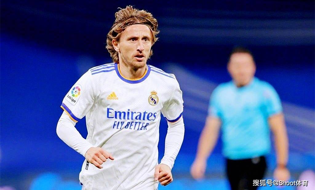 包含皇马翻盘荷兰，佩德里状态火热的词条