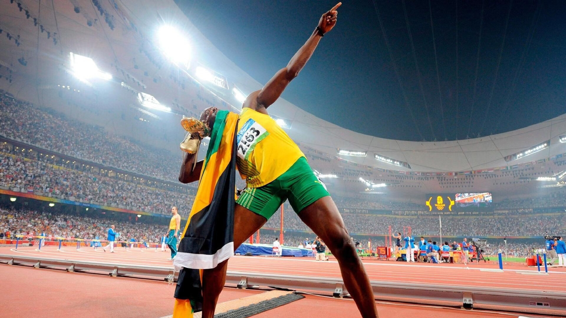 九游中国-绿茵意志的较量，巴斯托尼关键战不手软，哥伦比亚与葡萄牙的战术博弈